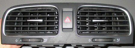 VW Golf 6  Luchtrooster Dashboard 5K0819728