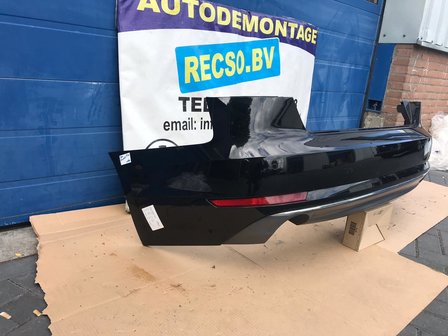 Audi A4 B9 8W Achterbumper Bumper 8W5807511 Kleur LY9B