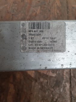 Audi A3 8P bumperbalk achter 8P4807309 B