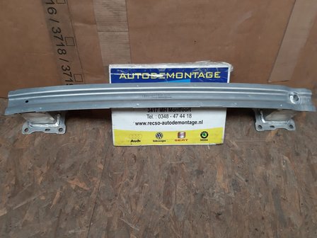 Audi A4 A5 8W bumperbalk achter 8W0807309