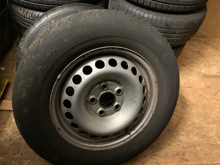 VW&nbsp;Transporter T5 T6 velg band Zomer 215/65/16&nbsp;7H0601027D