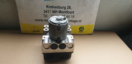 ABS Pomp BOSCH 8D0614111 0265214002