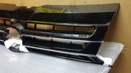 VW Transporter T5 GP Grill Hoogglans met chrome  Lijst Nieuw 7E5853651D