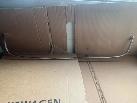 VW Golf 6 LUCHTGRILLE ONDER Chroom sierlijst Highline 5K0853101