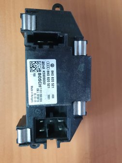 Kachel Weerstand 8K0820521 