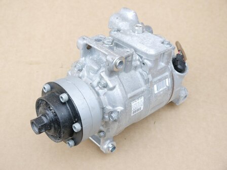 Audi A8 S8 &nbsp;Airco Compressor 4H0260805H