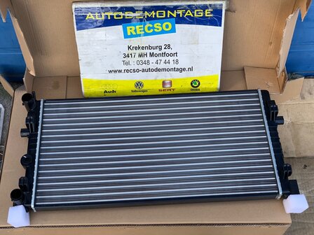 Vw Polo 2G Radiateur 1.0 MPI nieuw 2Q0121253