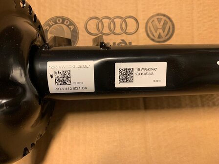 VW Touran 5TA schokdemper Links Nieuw 5QA413031AA