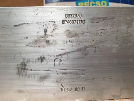 Audi A3 Bumperbalk Voor 8P4807113C