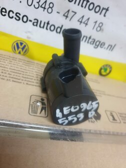 Extra waterpomp AUDI A8 S8 4E0965559D