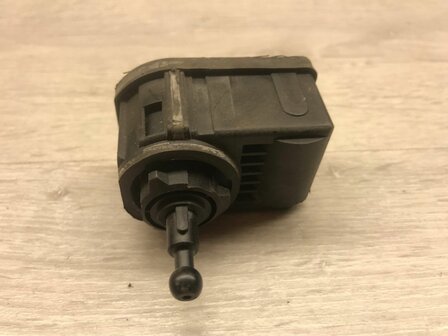 Stelmotor Hoogteverstelling 40340692