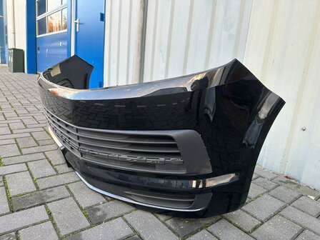 VW Transporter T6 Voorbumper zwart metallic 7E5807221D