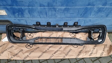 VW UP 16+ Voorbumper luchtgrill onder bumperlijst 1S0853677F 9B9