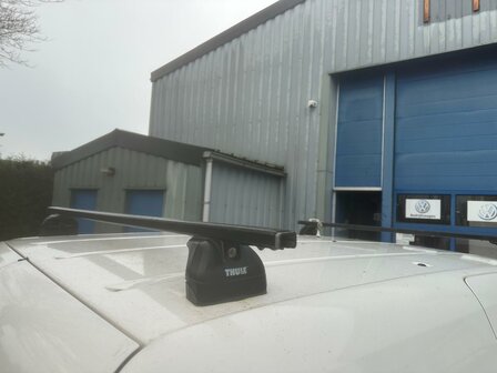 VW Caddy Dakdragers Thule