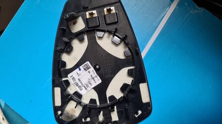Audi A3  buitenspiegel glas links orgineel 8V0857535E