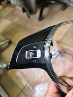 VW Tiguan 5NA stuur Inleg Hoogglans Zwart multi 5TA959442