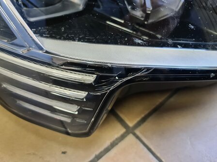Audi E-Tron Koplamp rechts 4KE941040