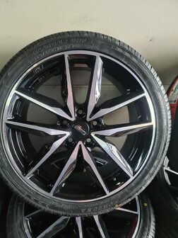 VW Golf 5 6 7 8 Velgen zomerset Nieuw 225/40/18&nbsp;92Y