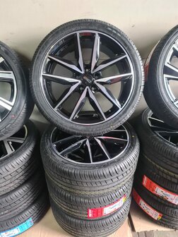 VW Golf 5 6 7 8 Velgen zomerset Nieuw 225/40/18&nbsp;92Y