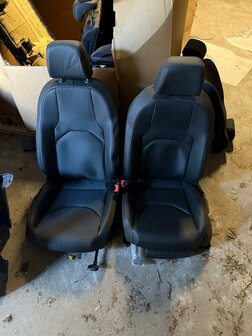 VW Caddy interieur voor stoelen