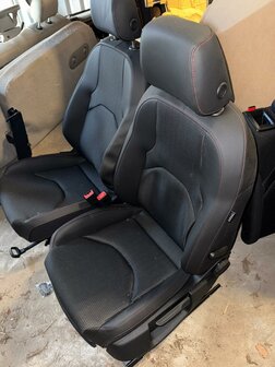 VW Caddy interieur voor stoelen