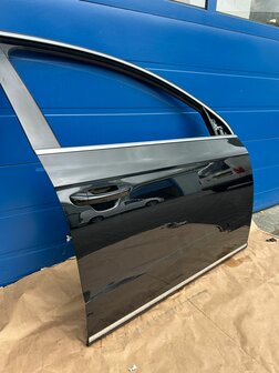 VW Passat B7 Portier Deur Rechts Voor zwart metallic LC9X