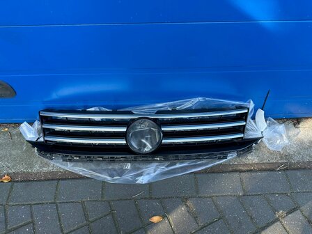 Vw Caddy 4 Grill gebruikt orgineel 2K5853653A 2K5853651C 2015+