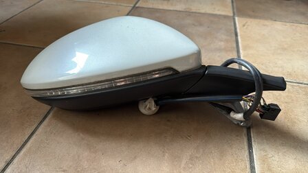 VW Golf 7 Buitenspiegel Rechts inklap LO41 