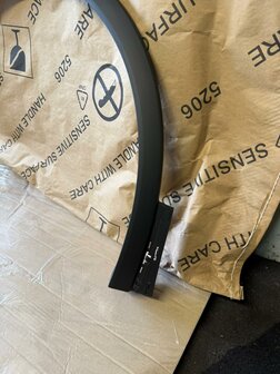 VW Tiguan 5NA R Line Wielrandbekleding Links voor Nieuw 5NA854731F