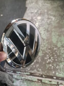 Vw Logo Golf 7 2017+ Passat B8 Touran Gebruikt 2GA853601