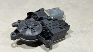 VW polo 2G Ruitbedieningsmotor raam motor links voor 2Q1959881B