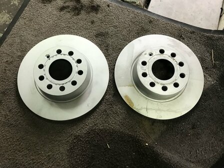 Golf 7 8V nieuw origineel achter remschijven remschijf