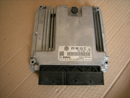 T5 Transporter ECU Computer 070906016EC 2.5 TDI BNZ 96Kw