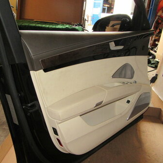 A8 4H deurpaneel paneel beige leer links voor compleet