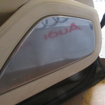 A8 4H deurpaneel paneel beige leer links voor compleet