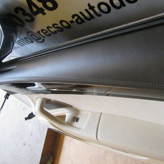 A8 4H Deurpaneel Paneel Beige Leer Rechts Voor Compleet