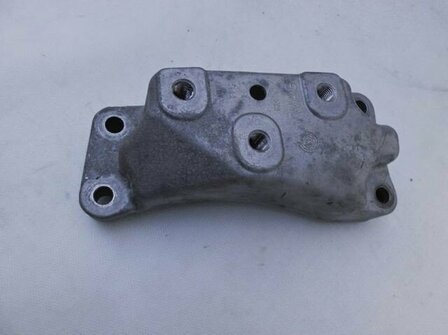 Tiguan Versnellingsbaksteun console 5N0199117