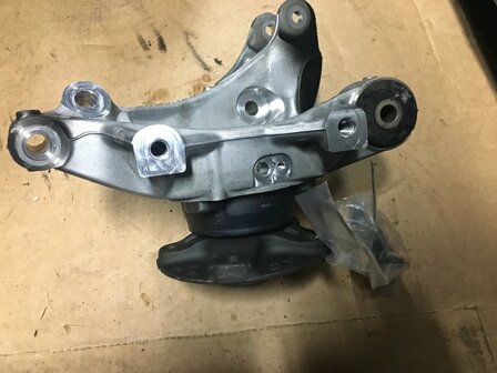 Touareg 7P Cayenne Wielnaaf achter rechts 7P0505436B