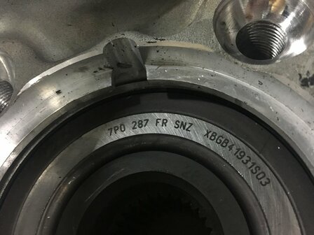 Touareg 7P Cayenne Wielnaaf achter rechts 7P0505436B