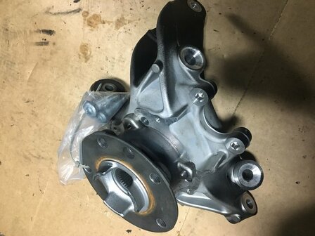 Touareg 7P Cayenne Wielnaaf achter rechts 7P0505436B