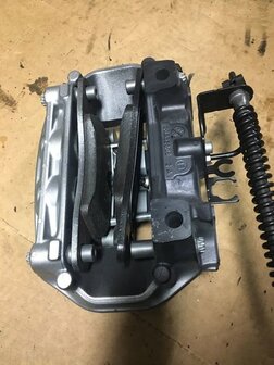 Links Achter Remklauw Brembo Touareg 7P Porsche Cayenne 7P0615423