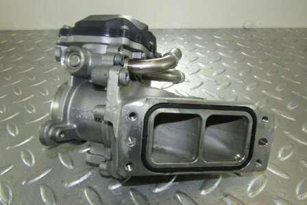 2.0 TDI CUN Gasklephuis 04L128059T 04L128637B