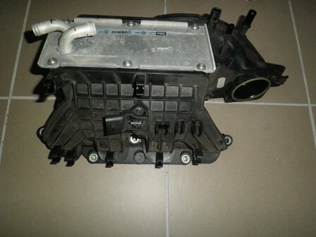 Golf 6 inlaatspruitstuk CAX 03C129711AD