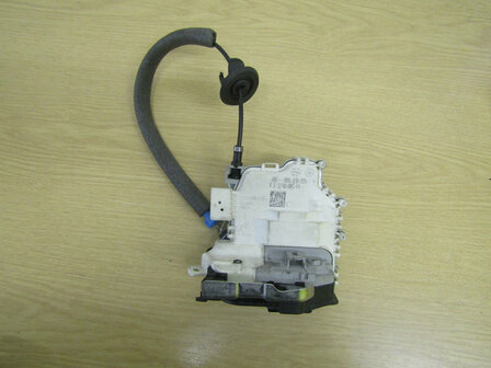 A1 A4 A5 deur slot Portierslot links achter 8X0839015 C