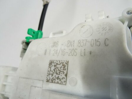 A1 A4 A5 TT A3 8V Portierslot links Voor 8X1837015