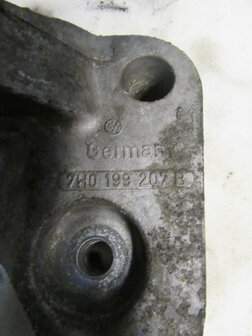 T5 transporter motorsteun T5 2.5 TDI 7H0199207B