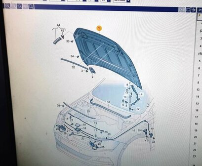 Polo 2G Motorkap Origineel 2G0823031J 2G0823031M