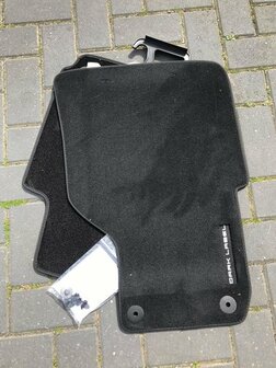 Amarok vloer mat voor set Dark label
