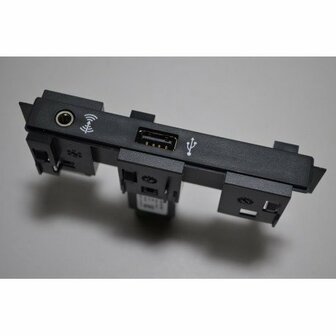 Aansluitstuk voor media Aux en USB 5TA863324B