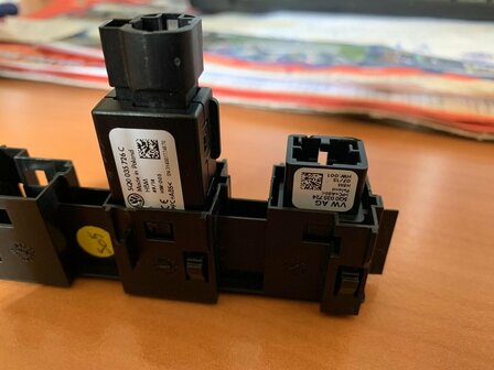 Aansluitstuk voor media Aux en USB 5TA863324B